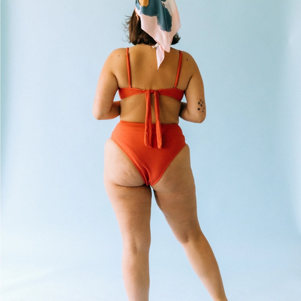Coral Ribbed Bikini Set - Picture 2 of 2